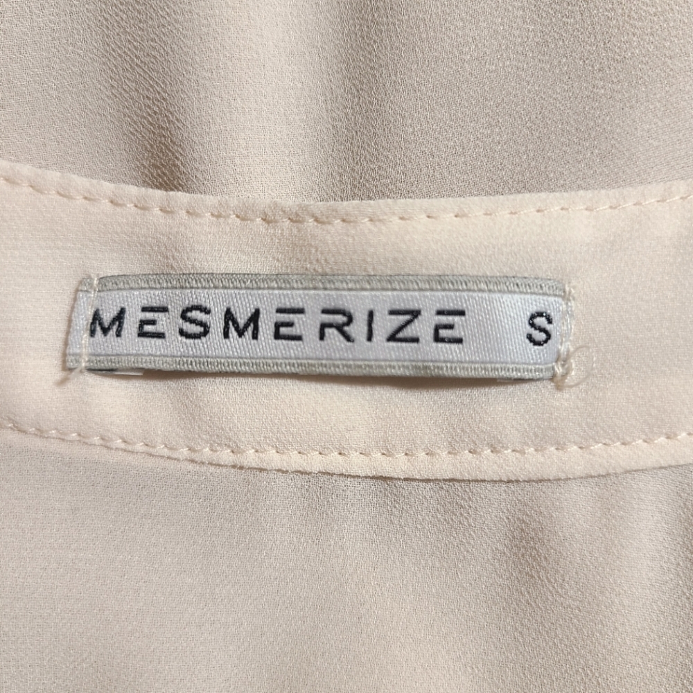 NWT Mesmerize Cream Sheer Buttom Down Blouse with Attached Tank Top - Picture 8 of 8